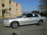 2003 Lincoln Town Car Signature
