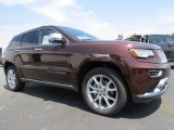 2014 Jeep Grand Cherokee Summit 4x4 Front 3/4 View