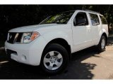 2005 Nissan Pathfinder Avalanche White