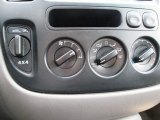 2001 Ford Escape XLS V6 4WD Controls