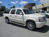 2006 Cadillac Escalade ESV AWD Platinum Front 3/4 View