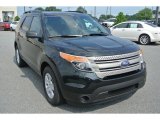 2013 Ford Explorer FWD Front 3/4 View