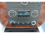2009 Chevrolet Suburban LT 4x4 Controls
