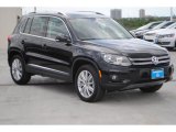 2014 Deep Black Metallic Volkswagen Tiguan SE #94639442