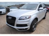 2014 Audi Q7 3.0 TDI quattro Front 3/4 View
