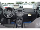 2014 Volkswagen Tiguan SE 4Motion Dashboard