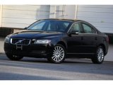 Black Volvo S80 in 2007