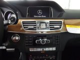 2014 Mercedes-Benz E 350 4Matic Sedan Controls