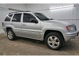 2003 Jeep Grand Cherokee Overland 4x4 Front 3/4 View