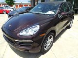 2014 Porsche Cayenne S Front 3/4 View