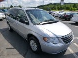 2007 Chrysler Town & Country LX Front 3/4 View