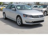 2014 Volkswagen Passat 1.8T SEL Premium Front 3/4 View