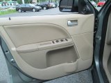 2006 Ford Five Hundred SE AWD Door Panel