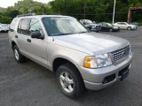 2005 Ford Explorer XLT 4x4 Front 3/4 View