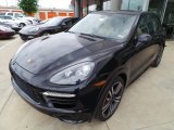2014 Porsche Cayenne GTS Front 3/4 View