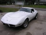 1977 Classic White Chevrolet Corvette Coupe #95511076
