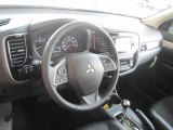 2015 Mitsubishi Outlander SE Dashboard