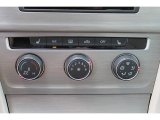 2015 Volkswagen Golf 4 Door 1.8T SE Controls