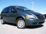 2007 Magnesium Pearl Chrysler Town & Country  #9553807