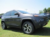 Granite Crystal Metallic Jeep Cherokee in 2015