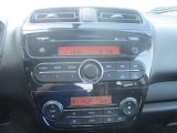 2015 Mitsubishi Mirage DE Controls