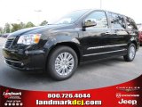 2015 Brilliant Black Crystal Pearl Chrysler Town & Country Limited Platinum #97229235