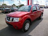 2015 Nissan Frontier SV Crew Cab 4x4 Front 3/4 View