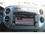 2015 Volkswagen Tiguan S Controls