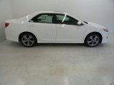 2014 Super White Toyota Camry SE #97604627
