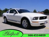 2008 Performance White Ford Mustang V6 Deluxe Coupe #9473786
