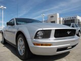 2008 Brilliant Silver Metallic Ford Mustang V6 Deluxe Coupe #9419091