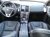 2015 Volvo XC60 T6 AWD R-Design Dashboard