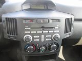 2007 Mitsubishi Endeavor LS AWD Controls