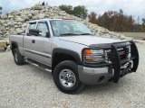 2006 GMC Sierra 2500HD SLE Extended Cab 4x4 Front 3/4 View
