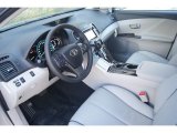 2015 Toyota Venza XLE V6 AWD Light Gray Interior