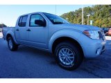 2015 Nissan Frontier SV Crew Cab Front 3/4 View