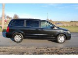 2014 Brilliant Black Crystal Pearl Chrysler Town & Country Touring #99521366