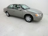 2001 Toyota Camry LE V6 Front 3/4 View