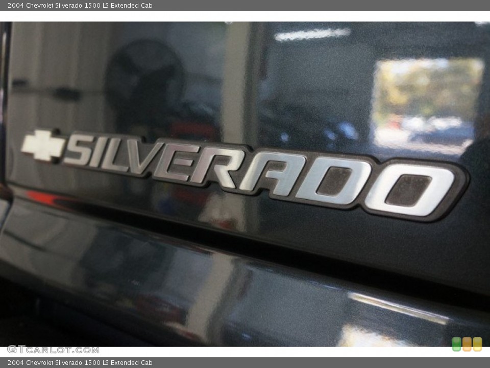 2004 Chevrolet Silverado 1500 Badges and Logos