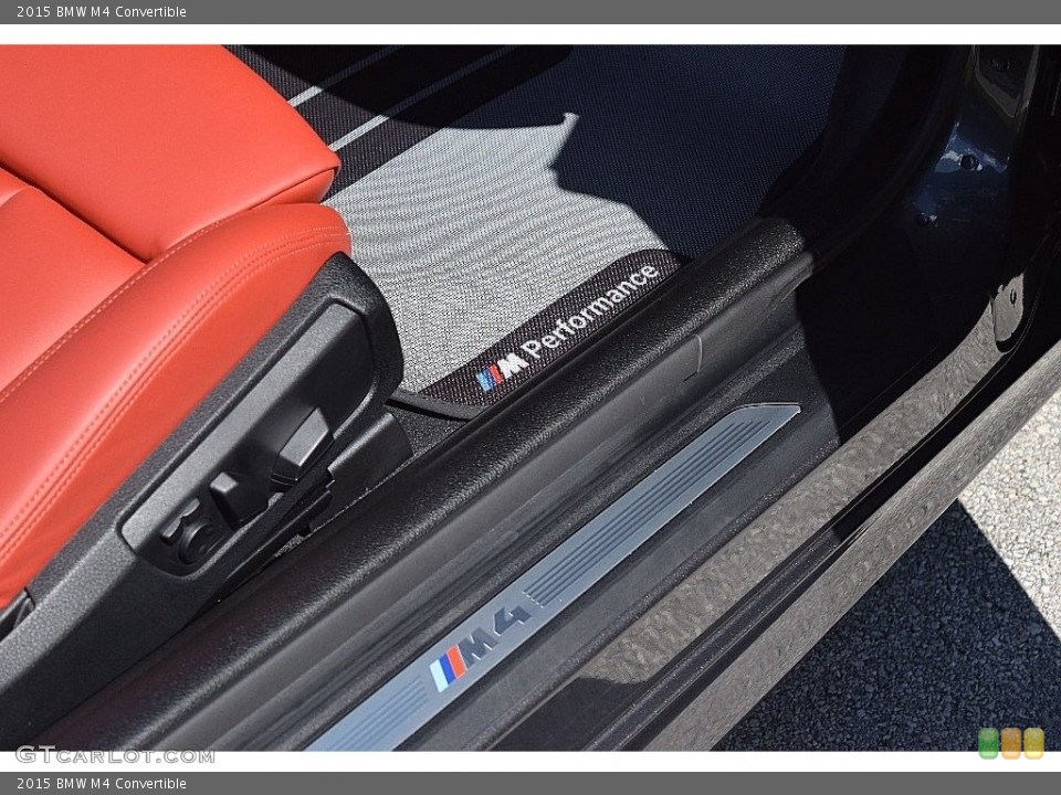 2015 BMW M4 Badges and Logos