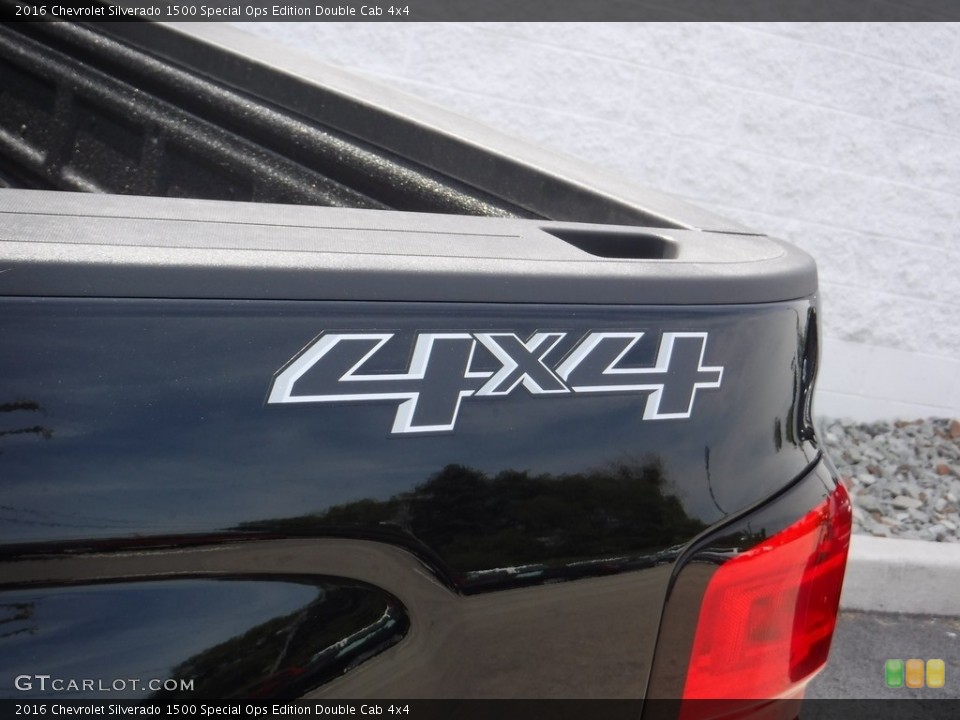 2016 Chevrolet Silverado 1500 Custom Badge and Logo Photo #114562982