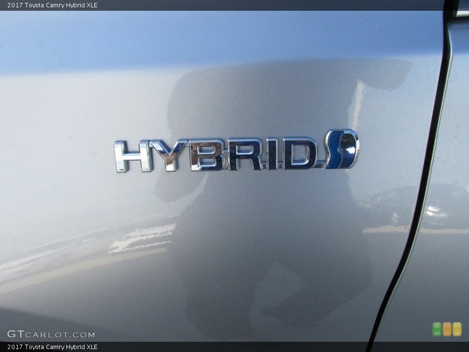 2017 Toyota Camry Custom Badge and Logo Photo #115282471