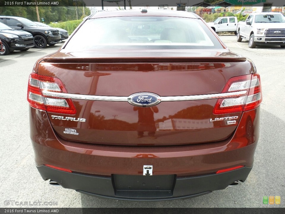 2016 Ford Taurus Badges and Logos