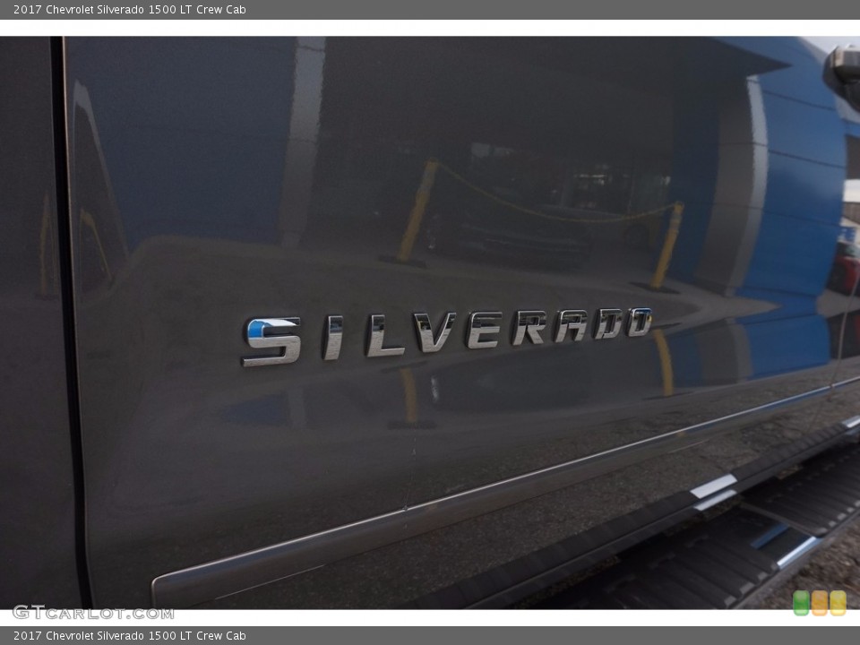 2017 Chevrolet Silverado 1500 Custom Badge and Logo Photo #116971153
