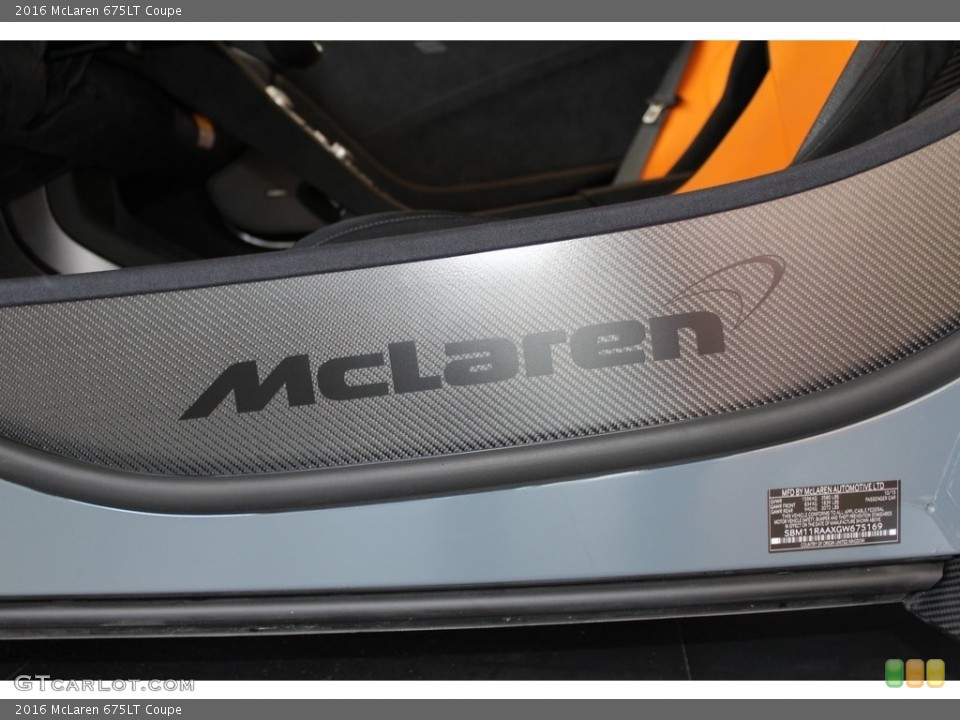 2016 McLaren 675LT Badges and Logos