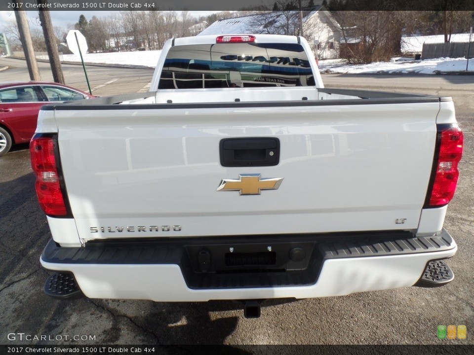 2017 Chevrolet Silverado 1500 Custom Badge and Logo Photo #118458184