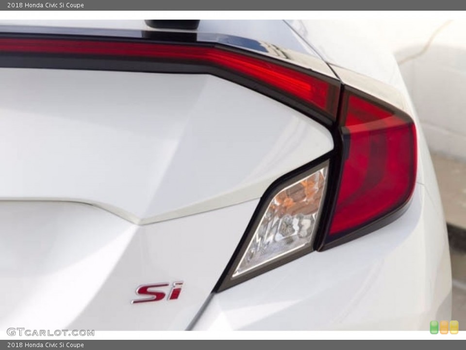 2018 Honda Civic Custom Badge and Logo Photo #123860046
