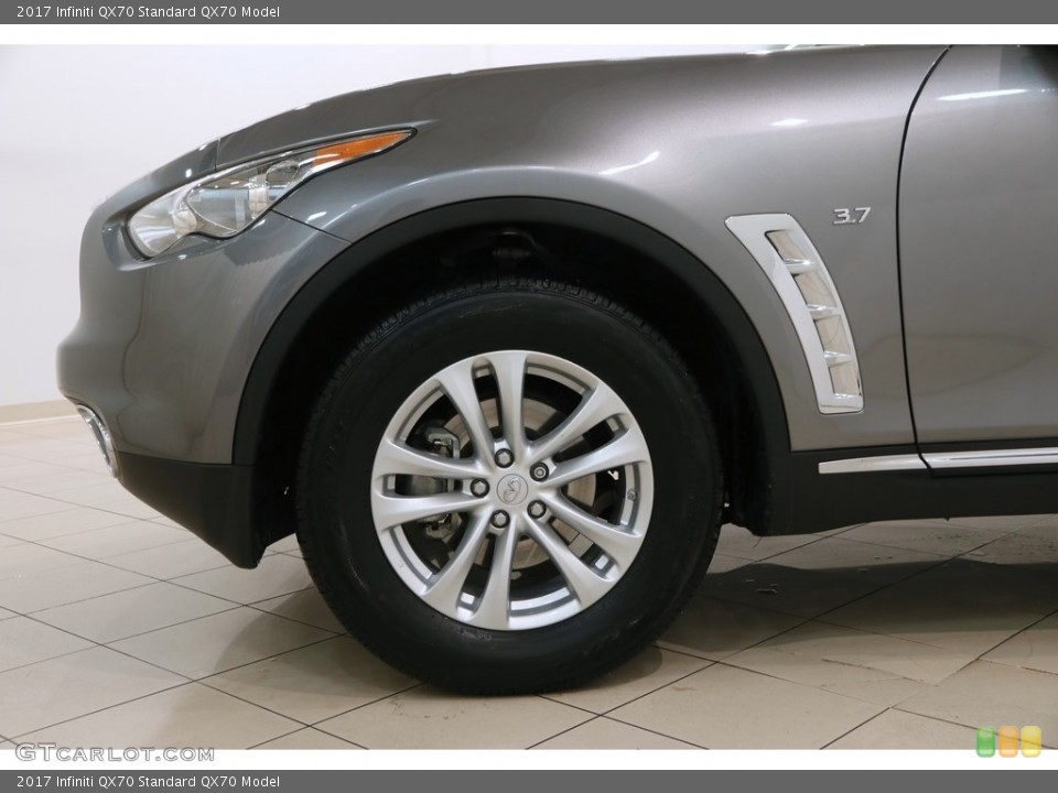 2017 Infiniti QX70 Badges and Logos