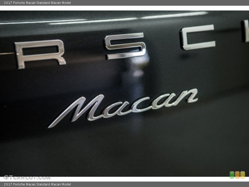 2017 Porsche Macan Badges and Logos