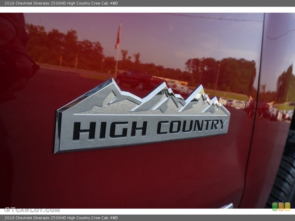 2019 Chevrolet Silverado 2500HD Custom Badge and Logo Photo #128247113